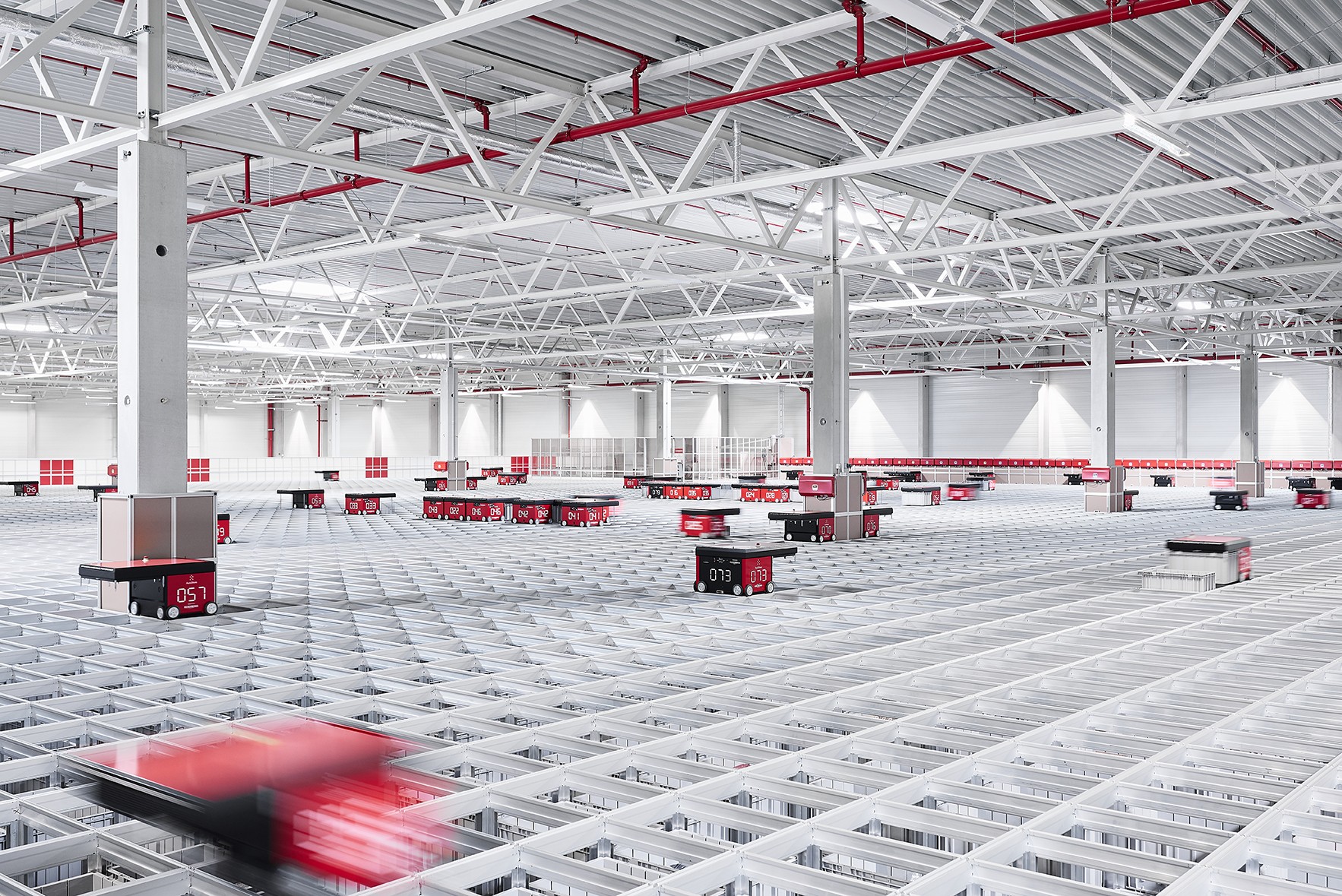 Maximising Efficiency, Minimising Costs: How Element Logic Redefines Warehouse Management